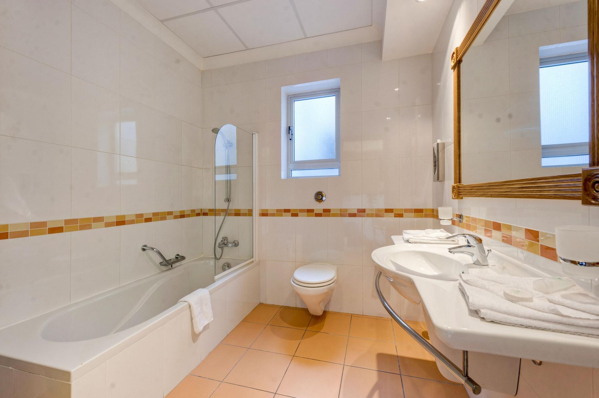 Double or Twin Room Sea View South Facing
