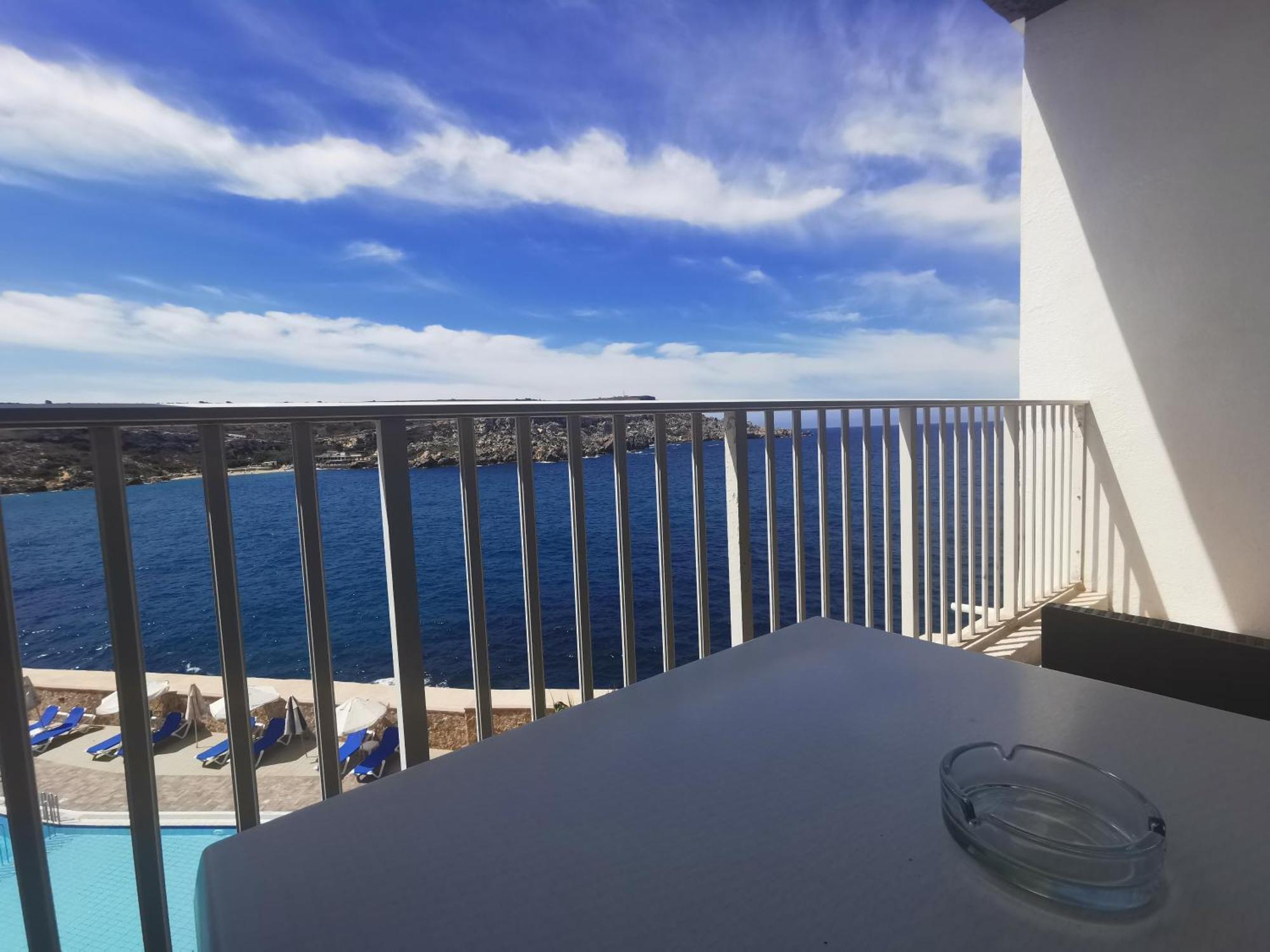 Double or Twin Room Sea View South Facing