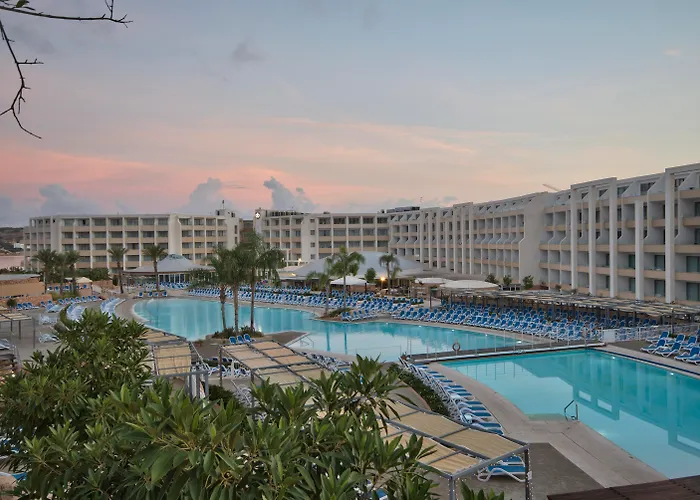 Db Seabank Resort + Spa All Inclusive Mellieħa